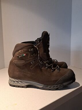 Zamberlan Gore-Tex Vibram Hiking Boots Men's 9 Women's 11 Made in Italy Leather
